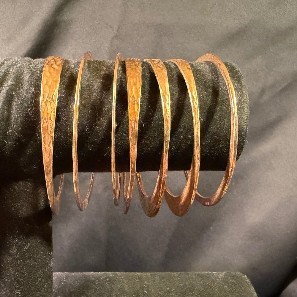 Milor Italy Bronze Hammered Tapered Stacking Bangle Bracelet Set of 7 Vintage